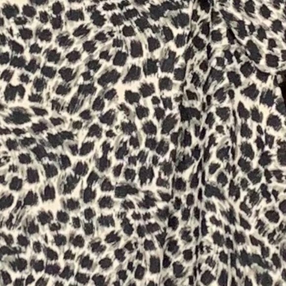 😘🍾🎈🎉 HOST PICK Norma Kamai Dress - Picture 8 of 9